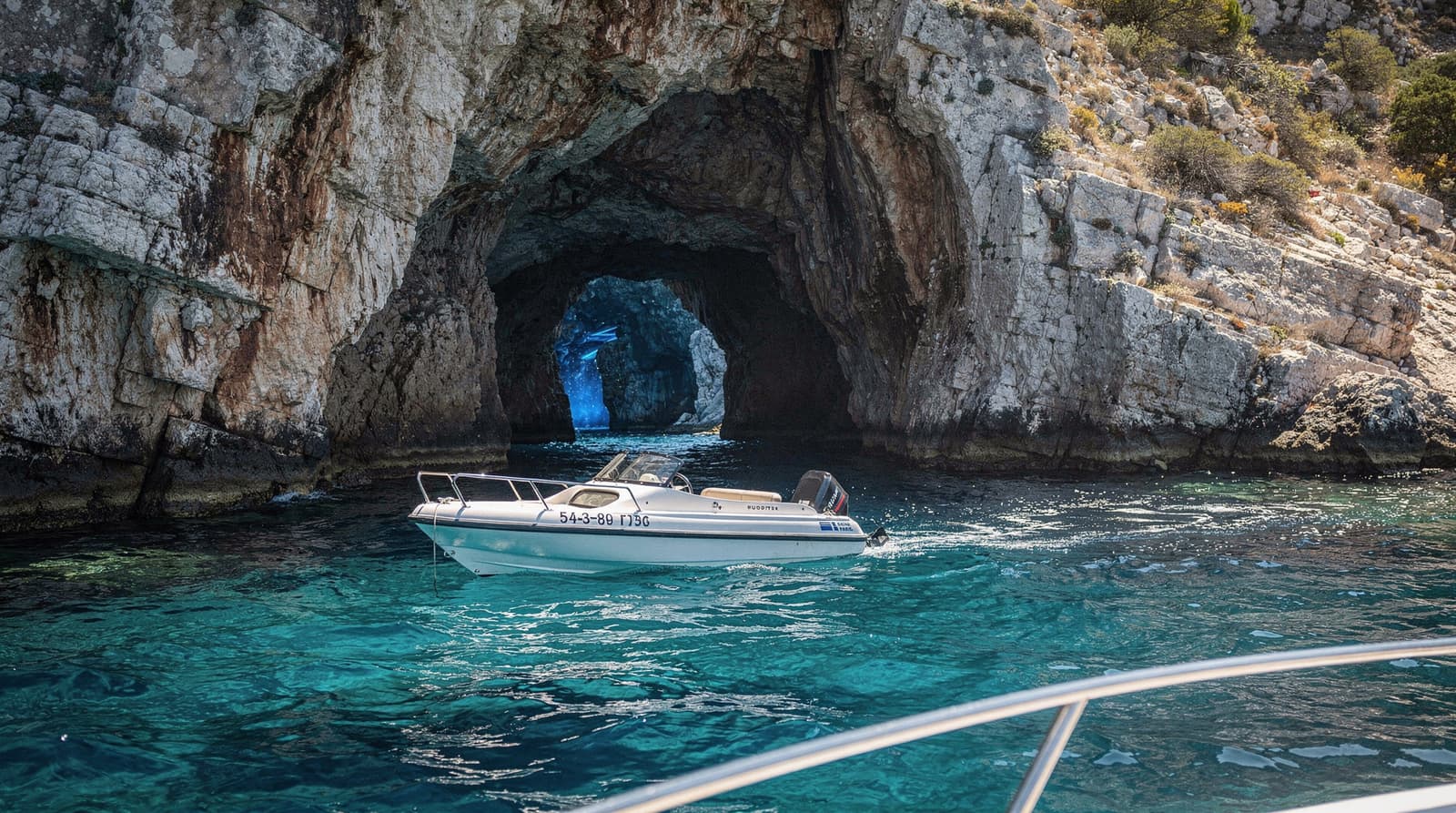 Blue cave speedboat tour from Dubrovnik: which option to book